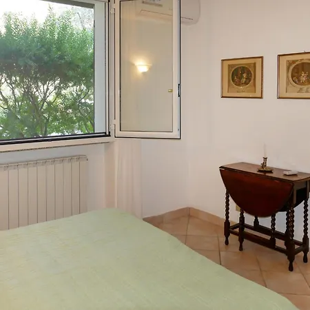 Alberto B By Interhome