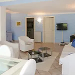 Alberto B By Interhome Apartman Pairola