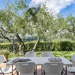 Alberto B By Interhome Apartman